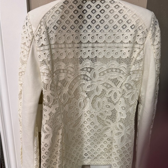 BCBG MAX AZRIA white lace blazer ccs - Picture 2 of 4